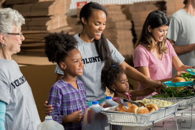 Volunteers-Nonprofit-Organization-Soup-Kitchen-Women.jpg